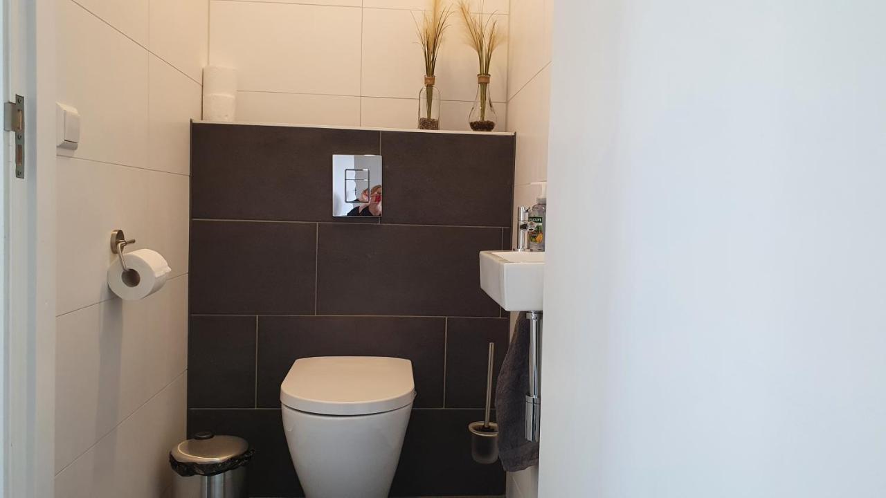 Luxe Zomerwoning Met Omheinde Tuin Voor Hond En Kinderen Dirkshorn Esterno foto